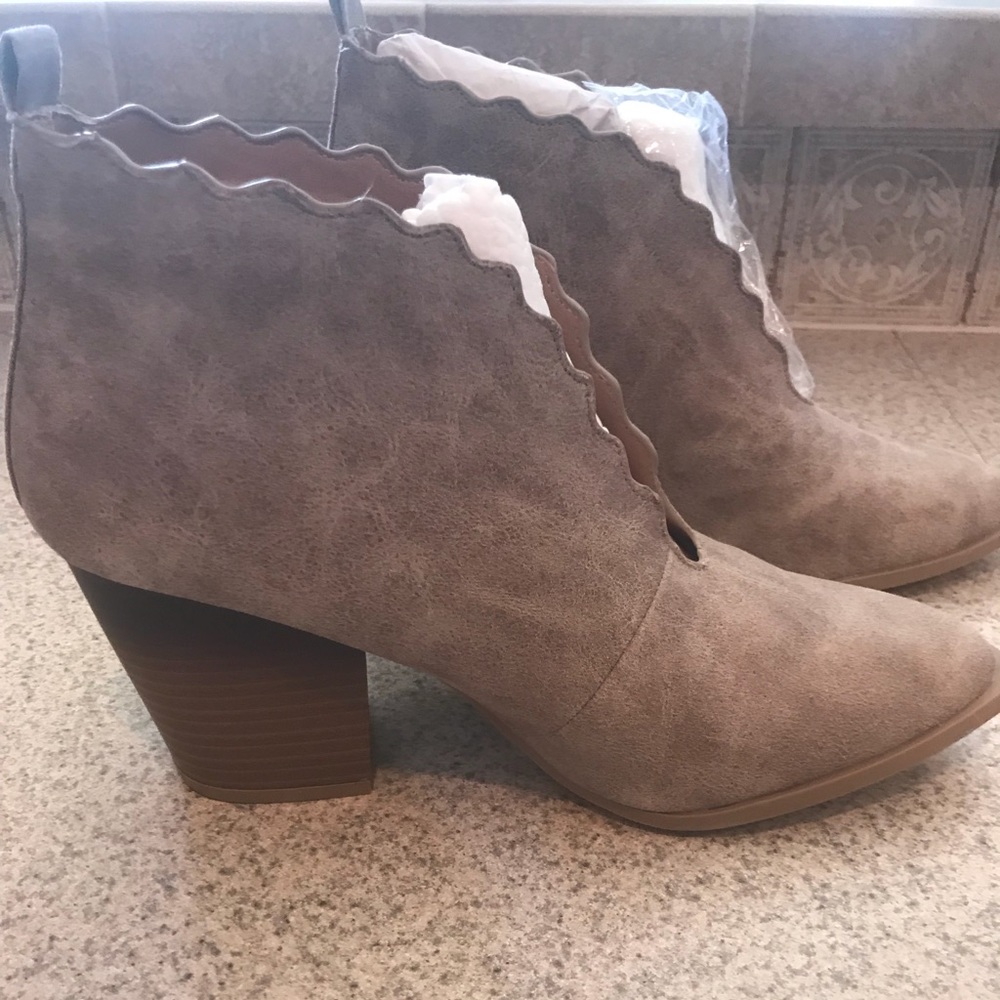 Boutique scalloped booties